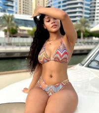 Küçükçekmece Escort Bayan Demetle Hayallerinizdeki Geceyi Yaşayın